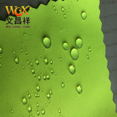 PVC牛津布可以是防水面料，但防水牛津布不一定是PVC面料。